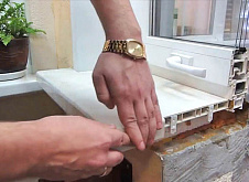 Монтаж заглушки на подоконник Кристаллит Монтаж заглушки на подоконник Кристаллит