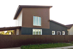 Виниловый сайдинг Timberblock Ель Сибирская и Стоун Хаус Кирпич графитовый фото